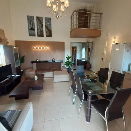 Paralia Ofriniou Beautiful House * Karianí