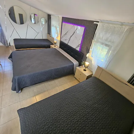 Paralia Ofriniou Beautiful House Villa Karianí