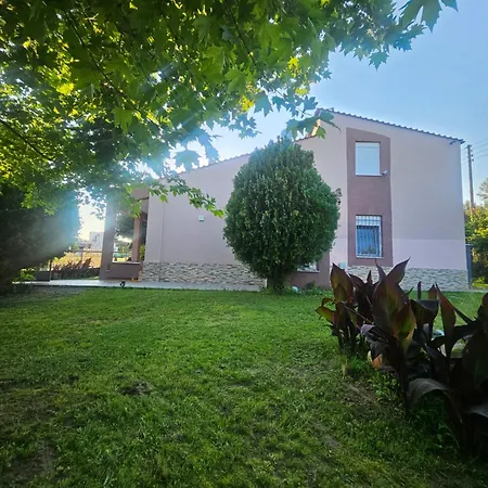 Paralia Ofriniou Beautiful House 别墅 Karianí