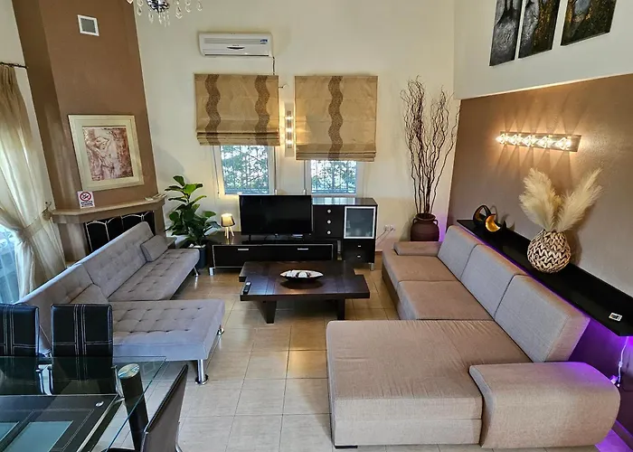 Paralia Ofriniou Beautiful House Willa